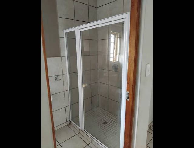 1 BEDROOM APARTMENT FOR SALE IN KANNONIERS PARK